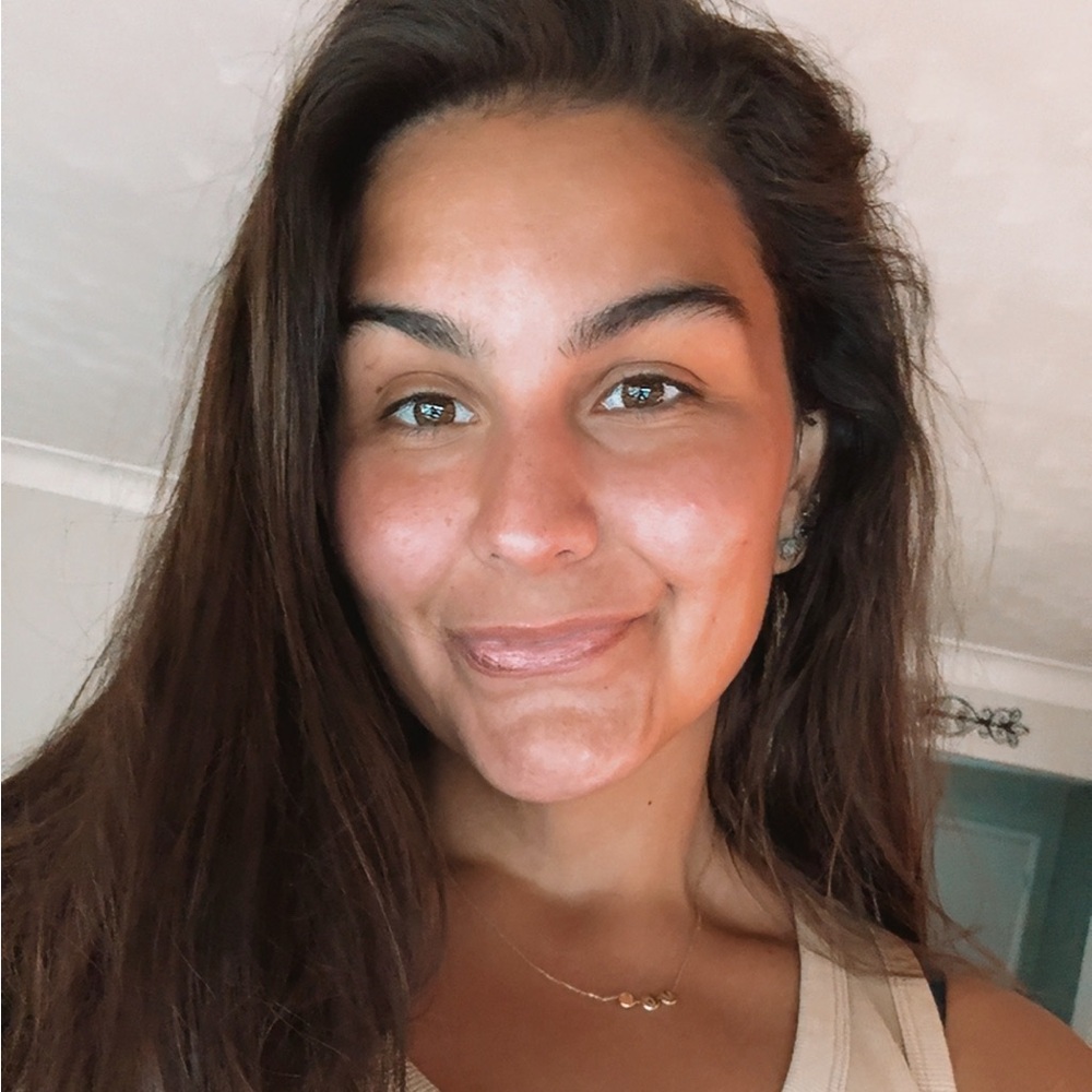 Meet your Posher, Julia